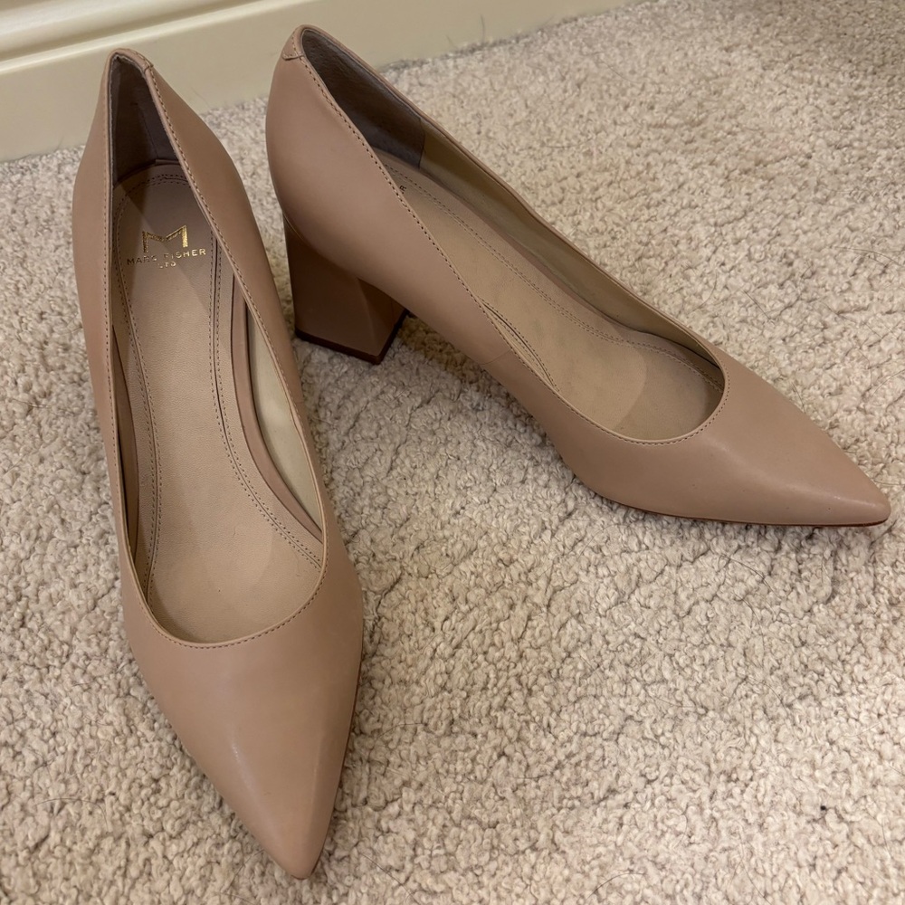 Marc Fisher Block Heel Pointy Toe Pumps - Picture 2 of 4